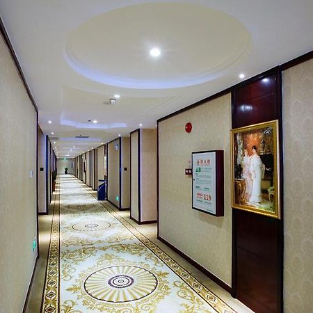 Vienna Hotel Heyuan High-Tech Yi Road Esterno foto
